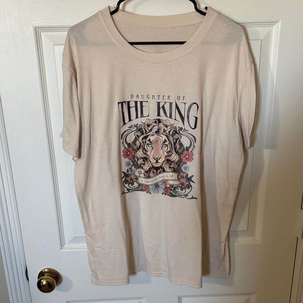 Beige Graphic T-Shirt with Lion Design